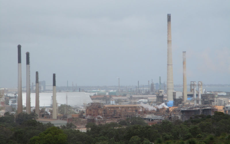 Alcoa_Kwinana_Refinery_seen_from_Mount_Brown_lookout,