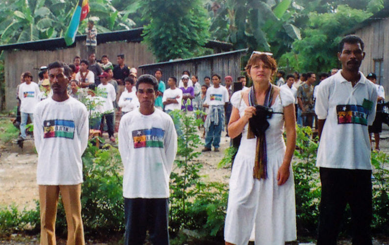 Vacy Vlazna 1998 1112 Santa Crus Massacre commemoration - cropped.