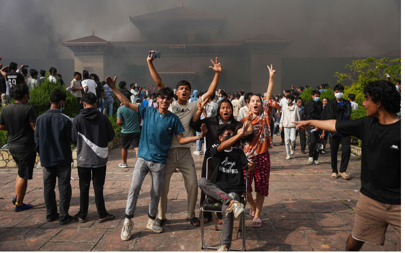 Kathmandu, Bagmati, Nepal. 9th Sep, 2025. On the second day of the Gen Z protests against corruption, demonstrators set fire to the Parliament Building in Kathmandu. The previous day of protests had already claimed 19 lives. (Credit Image: © Amit Machamasi/ZUMA Press Wire) EDITORIAL USAGE ONLY! Not for Commercial USAGE! Credit: ZUMA Press, Inc./Alamy Live News. Contributor:ZUMA Press, Inc. Image ID:3CJY28D