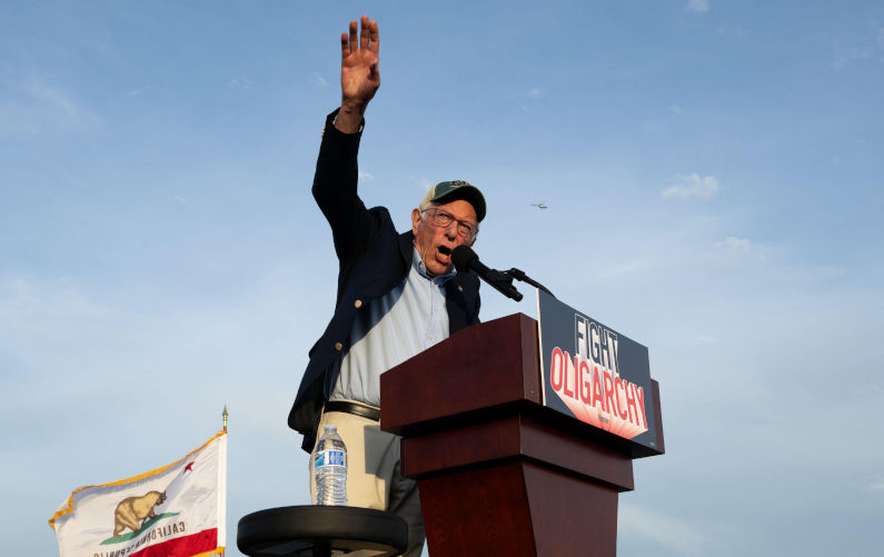 Folsom, Ca, USA. 15th Apr, 2025. Bernie Sanders speaks during the Fighting Oligarchy From Here with Bernie Sanders and AOC rally at Folsom Lake College on Tuesday, April 15, 2025, in Folsom. (Credit Image © Paul Kitagaki Jr./ZUMA Press Wire) EDITORIAL USAGE ONLY Not for Commercial USAGE Credit ZUMA Press, Inc./Alamy Live News. ContributorZUMA Press, Inc. Image ID3AP7CKP