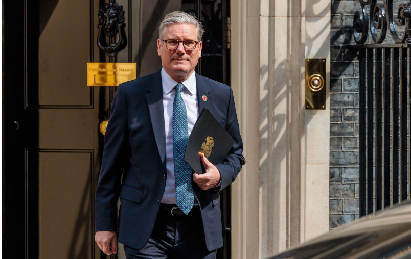 Downing Street, London, UK. 8th May 2025. British Prime Minister, Keir Starmer, departs from Number 10 Downing Street.Credit Amanda Rose/Alamy Live News. Contributoramanda rose. Image ID3B8PB9G