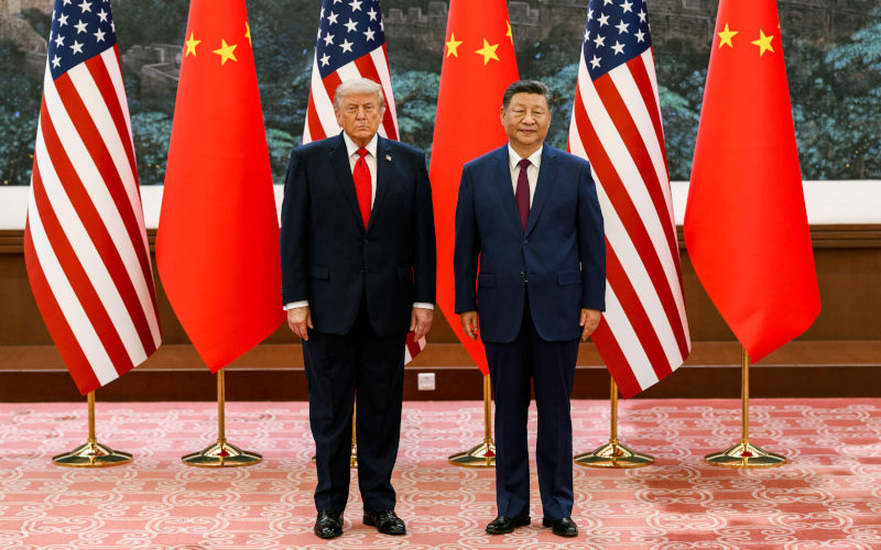 President Donald J. Trump participates in a welcome ceremony with President Xi Jinping of the People?s Republic of China, Thursday, May 14, 2026, at the Great Hall of the People in Beijing, China. (Official White House Photo ) Alamy image ID 3EFRJ14