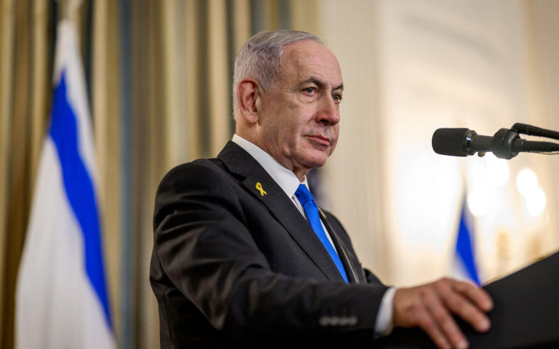 Israeli Prime Minister Benjamin Netanyahu at a joint press conference with Donal Trump announcing the U.S. peace plan for Gaza, Monday, September 29, 2025, in the State Dining Room of the White House. Image Official White House Photo by Daniel Torok American Photo Archive. Alamy ID 3CREFD2