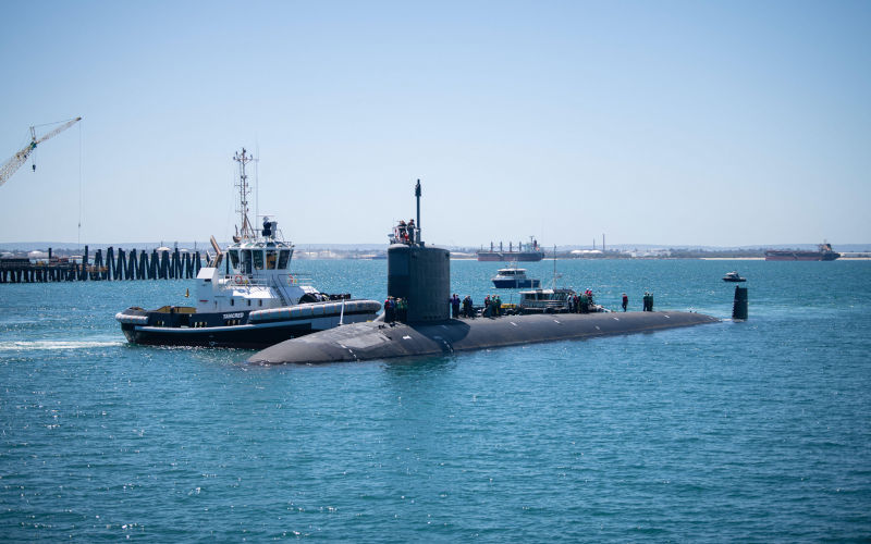 GARDEN ISLAND, WA Australia The Virginiaclass fastattack submarine USS Mississippi (SSN 782) arrives at Royal Australian Navy HMAS Stirling Naval Base, Nov. 28. 2022 Mississippi is currently on patrol in support of national security interests in the U.S. 7th Fleet area of operations. Image Alamy Operation 2022 Alamy Image ID2NGWDXT