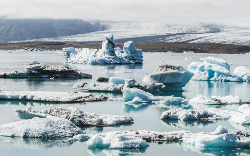 Glacier blue lagoon Jokulsarlon on Skaftafell glacier in Iceland. Melting glaciers, global warming. Image Alamy Oleg Breslavtsev