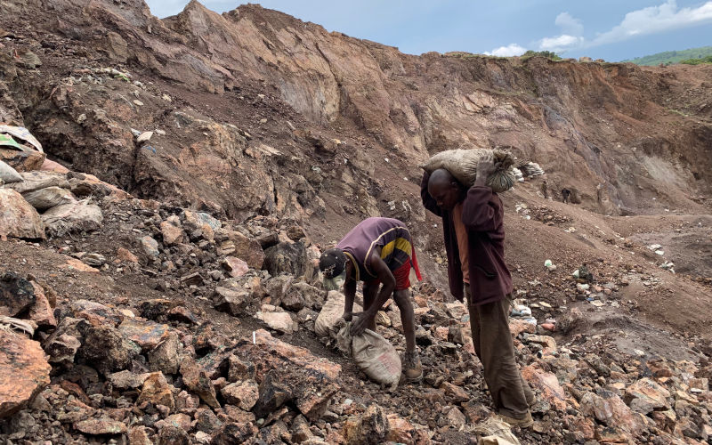 While Congo is very rich in mineral resources, these deposits require extensive manual labor to extract, often under lifethreatening conditions. Mining of cobalt is tied to human rights abuses, such as unsafe worksites, child labor, and forced Congolese labor, in addition to environmental degradation. Image Wikimedia Commons By The International Institute for Environment and Development Flickr, CC BY 2.5, https commons.wikimedia.org w index.php?curid=147025174