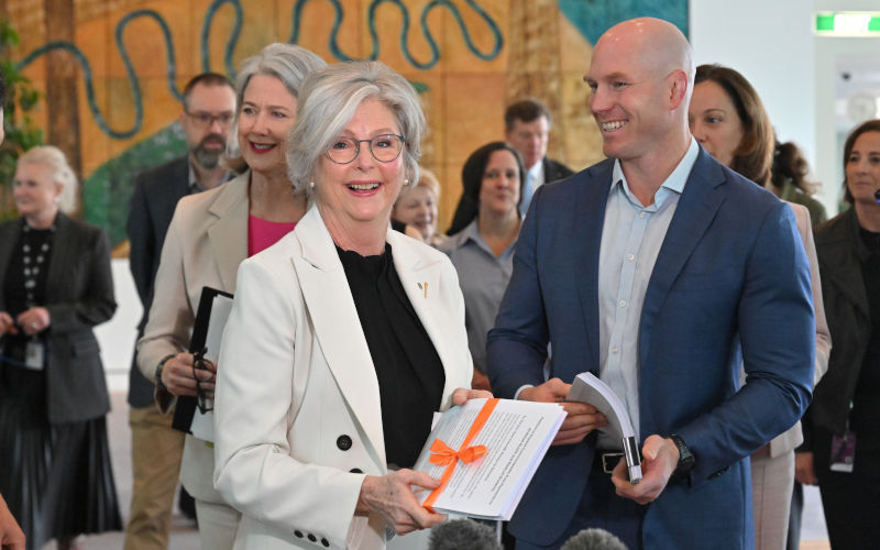 Independent member for Indi Helen Haines and fellow crossbenchers arrive at a press conference at Parliament House in Canberra, Tuesday, June 23, 2026. Image AAP Mick Tsikas