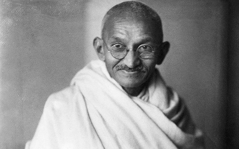 A2FP81 Rare studio photograph of Mahatma Gandhi taken in London England UK at the request of Lord Irwin 1931 Image Wikimedia Commons By Elliott Fry philogalichet.fr (context), Public Domain, https commons.wikimedia.org w index.php?curid=76882768 No copyright requirements