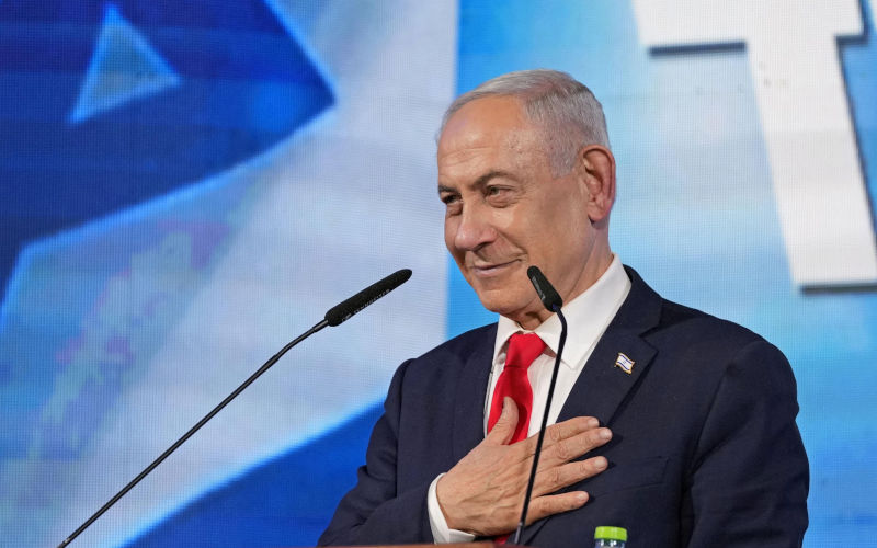 Israeli Prime Minister and Likud party leader Benjamin Netanyahu thanks supporters following the release of exit poll results for Israels general election in Jerusalem on Oct. 28, 2026. Image BJ Warnick Newscom Alamy Live News Image ID3FYNGJX