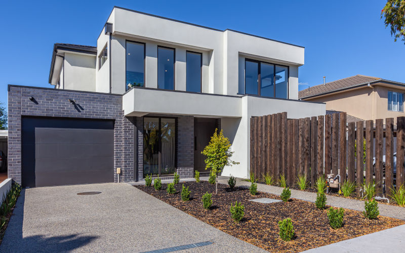 Melbourne, Australia Modern townhouse building exterior. Image iStock tsvibrav