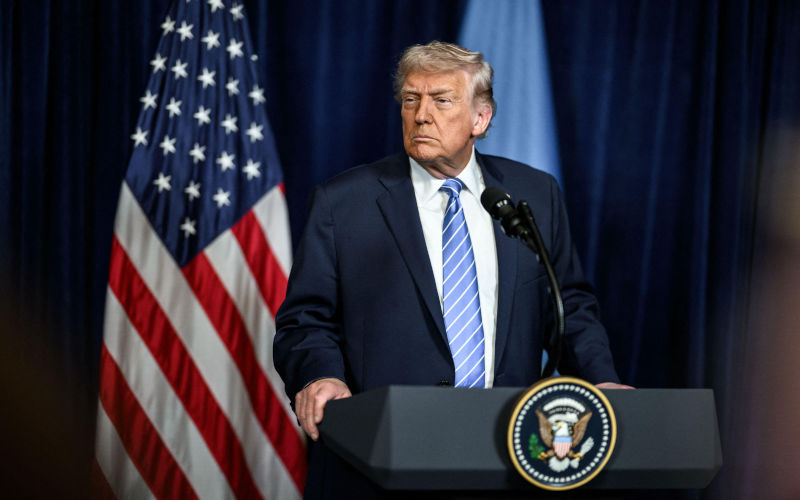 President Donald Trump departs the Donald J. Trump John F. Kennedy Center for the Performing Arts in Washington, D.C., Tuesday, January 6, 2026 Image Alamy Sebastian Goll Handout Image ID 3DG5AWG