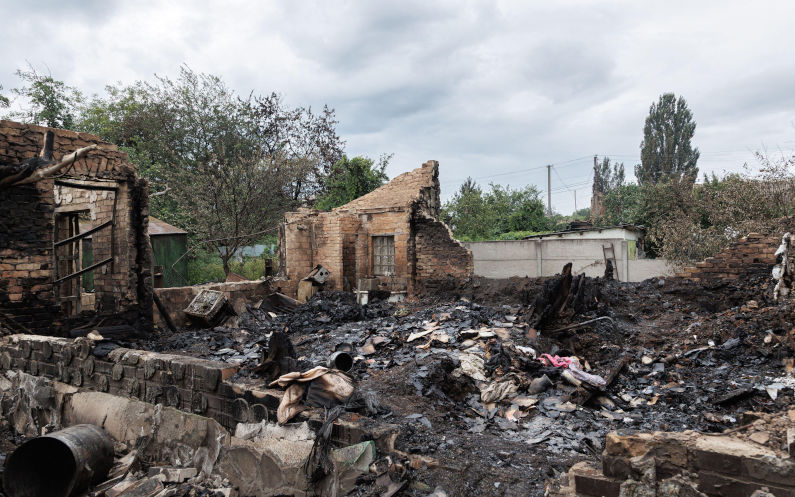 VYSHNEVE, KYIV REGION, UKRAINE ? JULY 6, 2026 Burned and destroyed residential buildings following missile attack. Fire damage, debris and destruction Image Yurii_gold Alamy Image ID 3F0M8BF